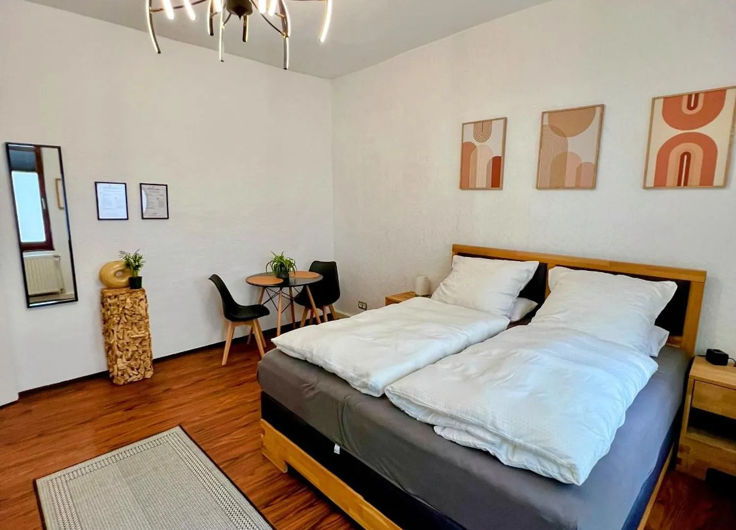 Sahara Hosting Apartments Nuernberg City Room 1 & 3
